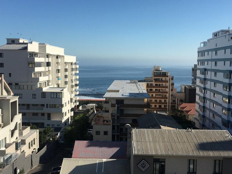 To Let 1 Bedroom Property for Rent in Sea Point Western Cape